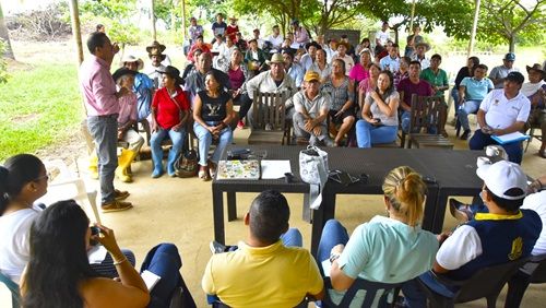 The Yopal Mayor’s workplace met with the households of Buena Vista Alta and Baja – information